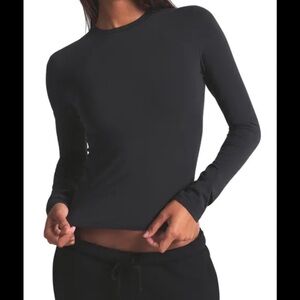 NWOT skims long sleeve top